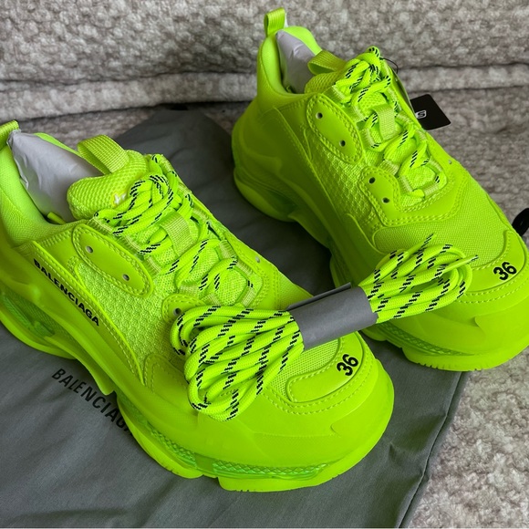 Balenciaga Triple S size 36, Authentic - Picture 3 of 4